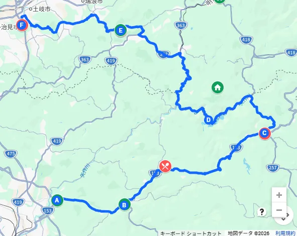 地図に表示されたルート。A から F までを結ぶ青い線